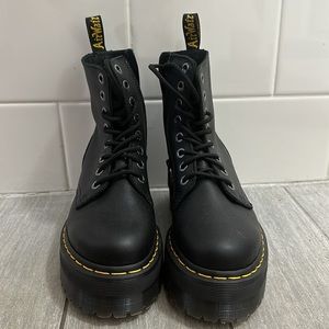 Dr. Martens Jadon III Boot Pisa Leather Platforms